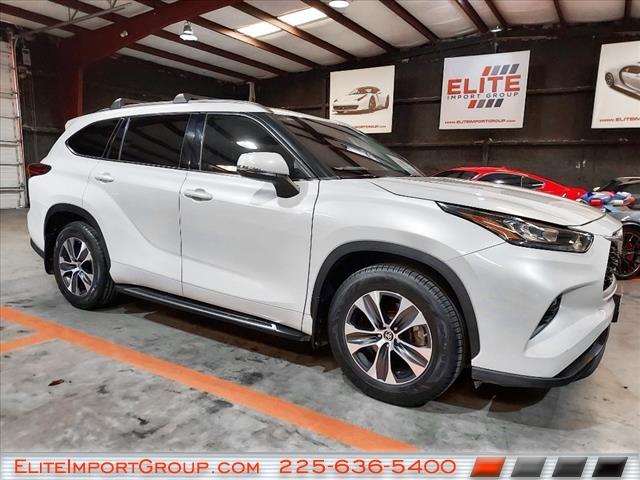 used 2020 Toyota Highlander car, priced at $33,887