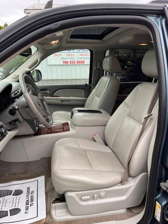 used 2009 Chevrolet Suburban car, priced at $5,995