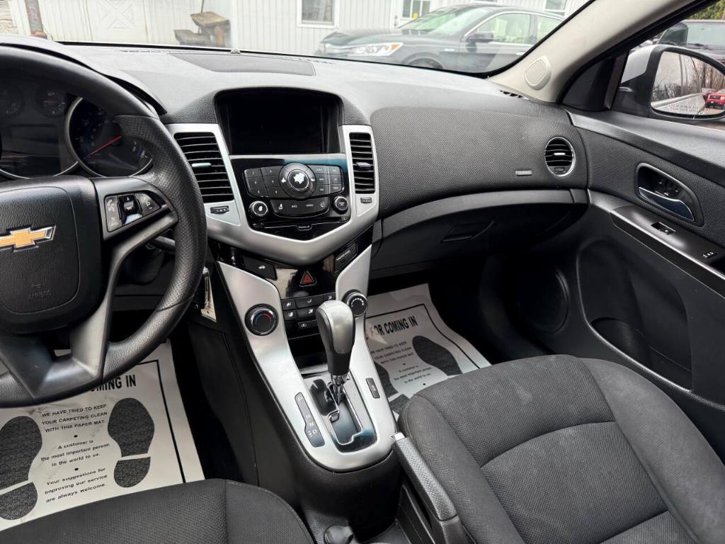 used 2016 Chevrolet Cruze Limited car, priced at $5,995