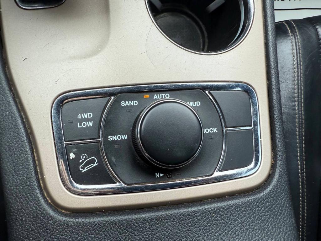 used 2014 Jeep Grand Cherokee car, priced at $7,995