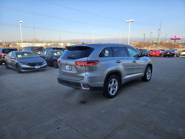 used 2019 Toyota Highlander car, priced at $28,731