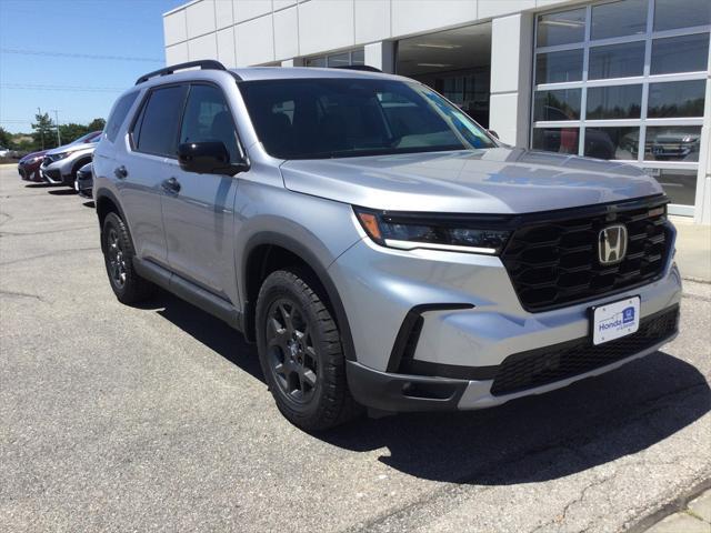 new 2025 Honda Pilot car, priced at $50,850