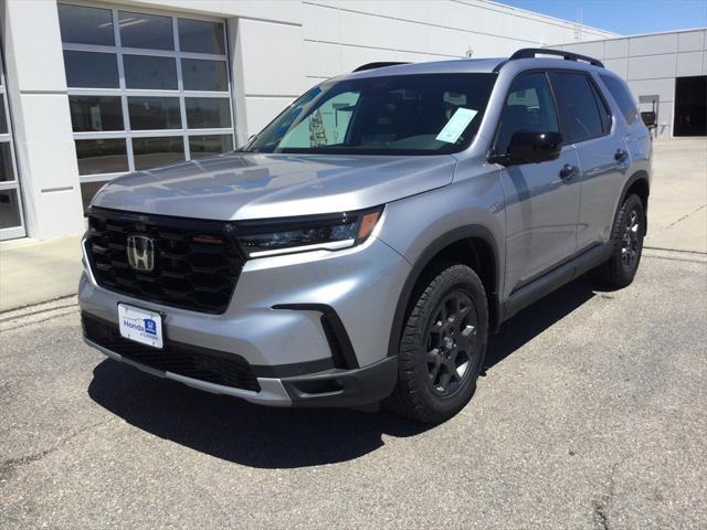 new 2025 Honda Pilot car, priced at $50,850