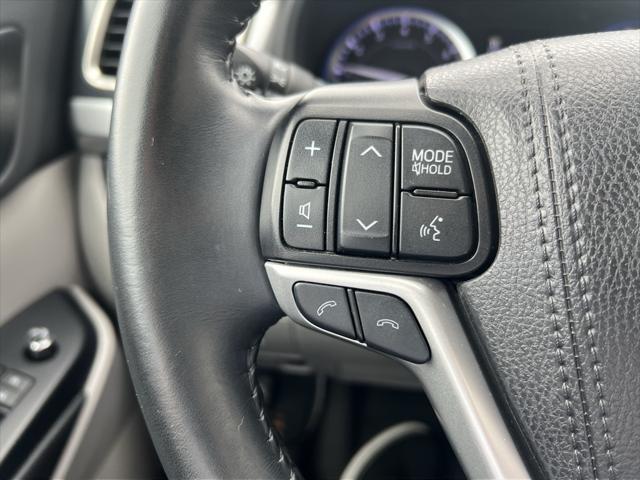 used 2019 Toyota Highlander car, priced at $28,791