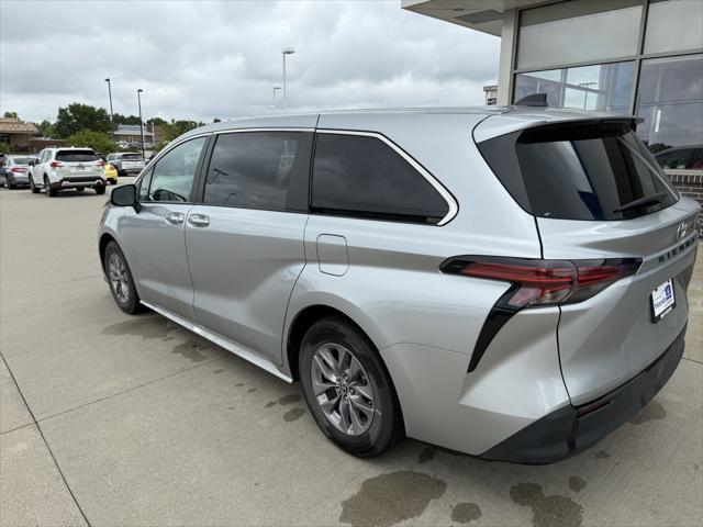used 2022 Toyota Sienna car, priced at $38,971
