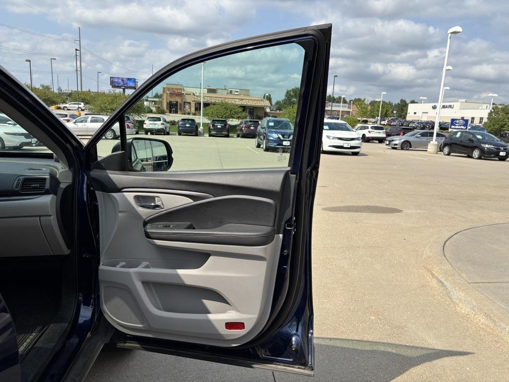 used 2023 Honda Ridgeline car, priced at $36,591