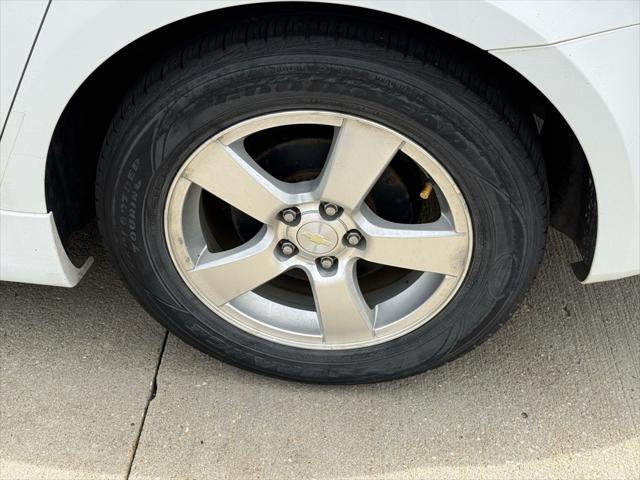 used 2013 Chevrolet Cruze car, priced at $6,900