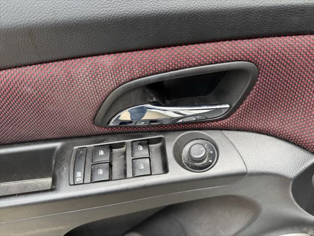 used 2013 Chevrolet Cruze car, priced at $6,900