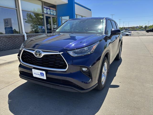 used 2022 Toyota Highlander car, priced at $34,971
