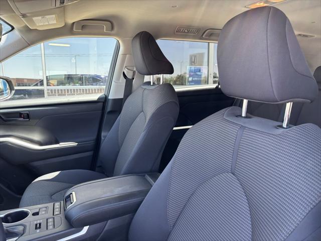 used 2022 Toyota Highlander car, priced at $34,971