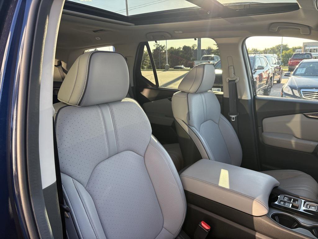 used 2025 Honda Pilot car, priced at $51,991