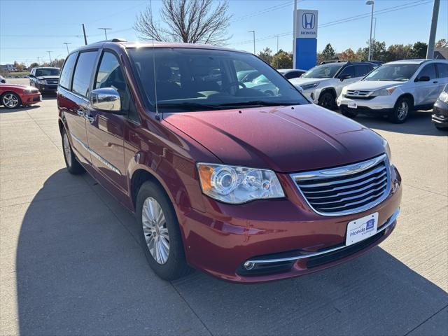 used 2015 Chrysler Town & Country car, priced at $13,300