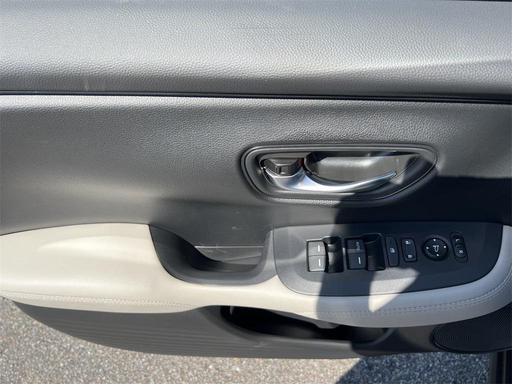 new 2026 Honda HR-V car, priced at $29,605