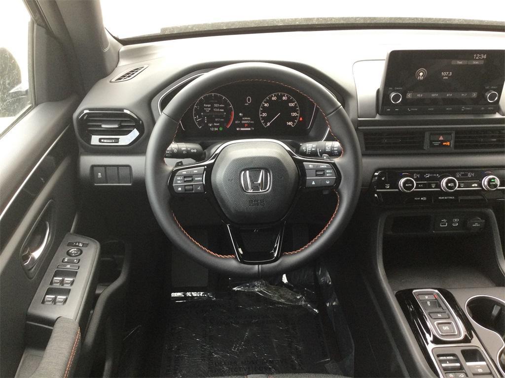 new 2025 Honda Pilot car, priced at $43,795
