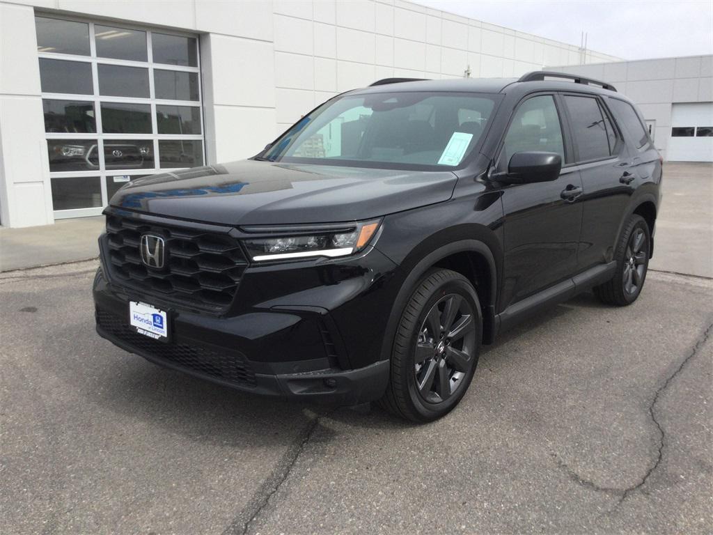 new 2025 Honda Pilot car, priced at $43,795