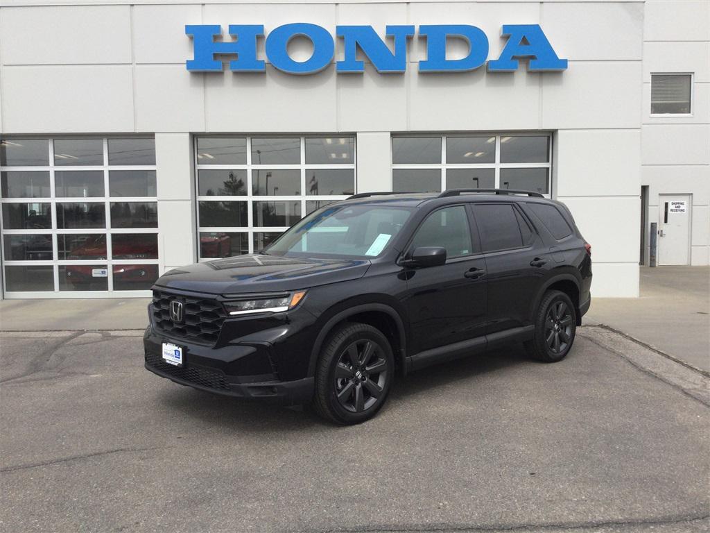 new 2025 Honda Pilot car, priced at $43,795