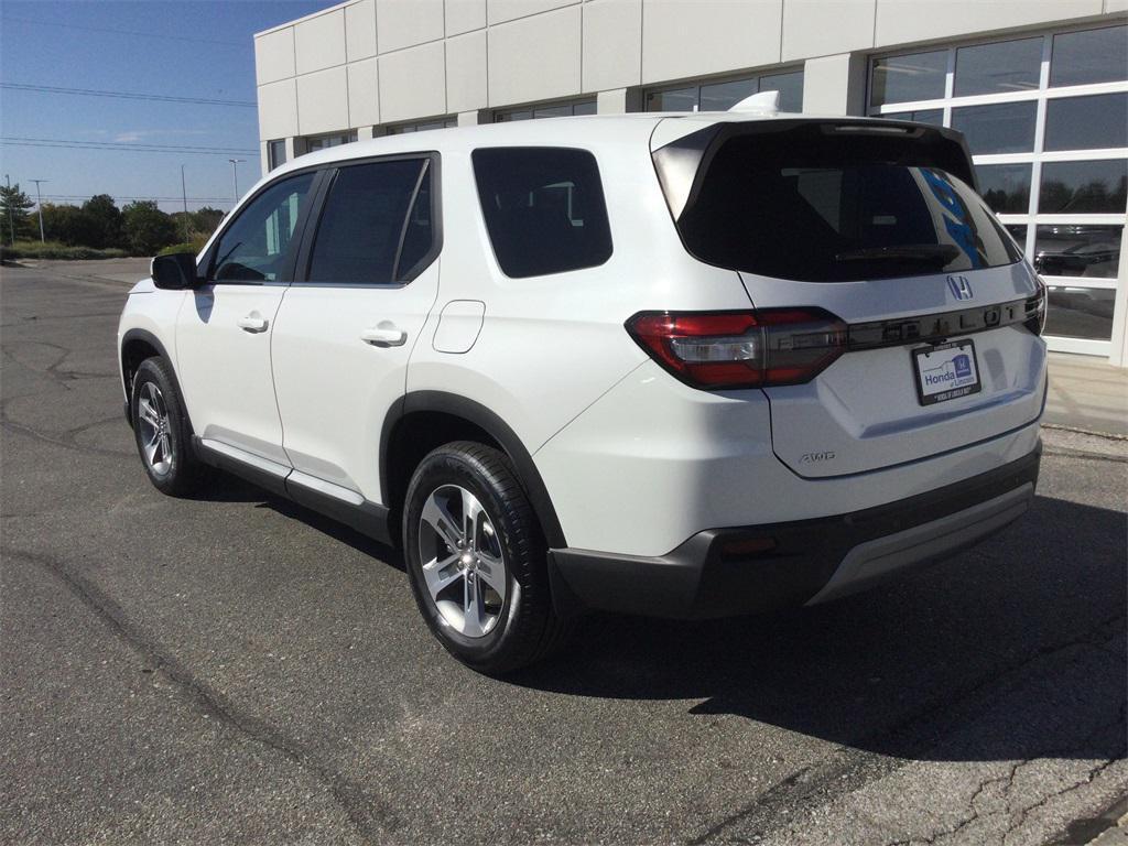 new 2025 Honda Pilot car, priced at $47,550