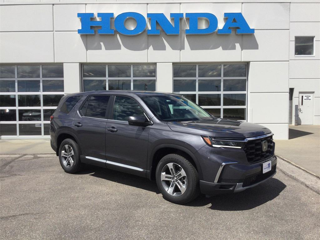 new 2025 Honda Pilot car, priced at $47,095