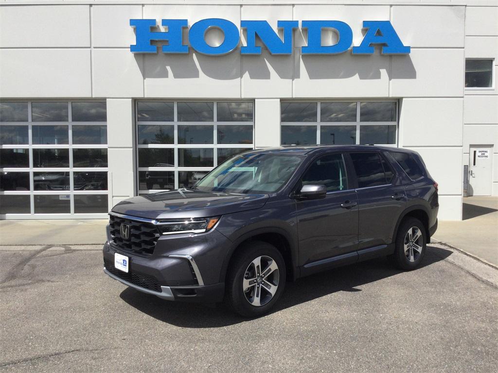 new 2025 Honda Pilot car, priced at $47,095