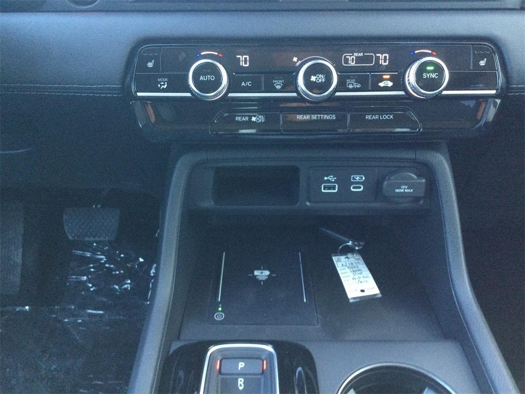 new 2025 Honda Pilot car, priced at $47,095