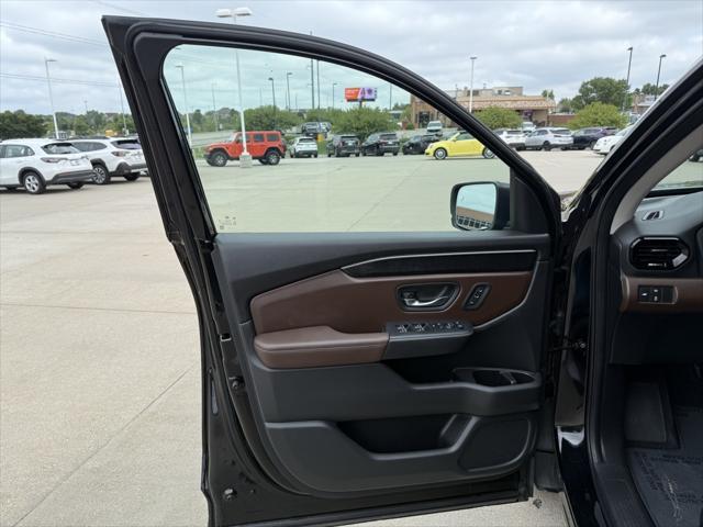 used 2023 Honda Pilot car, priced at $48,991