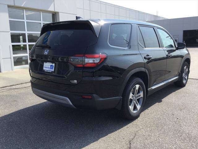 new 2025 Honda Pilot car, priced at $47,050
