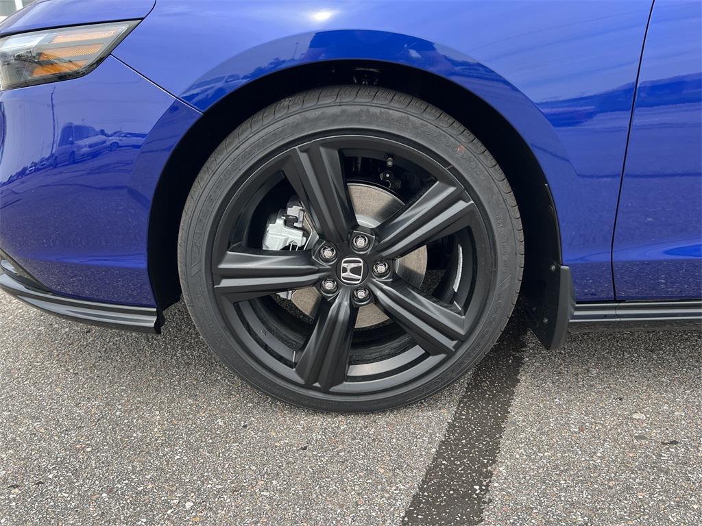 new 2025 Honda Accord Hybrid car, priced at $37,025