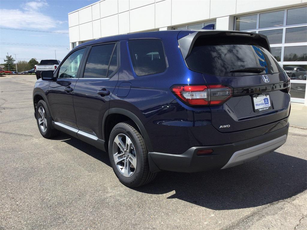 new 2025 Honda Pilot car, priced at $47,095
