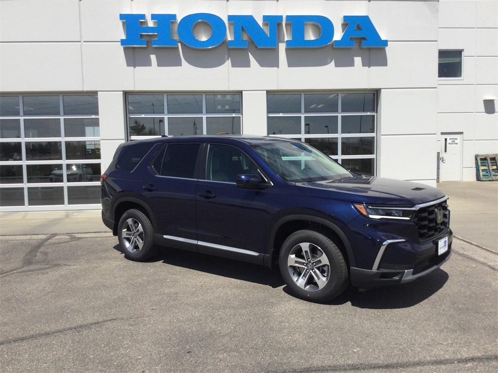 new 2025 Honda Pilot car, priced at $47,095