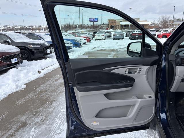 used 2023 Honda Ridgeline car, priced at $35,591