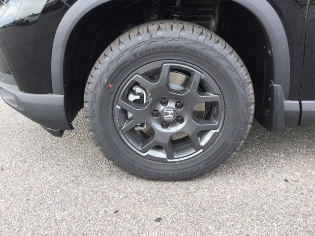 new 2025 Honda Pilot car, priced at $50,850
