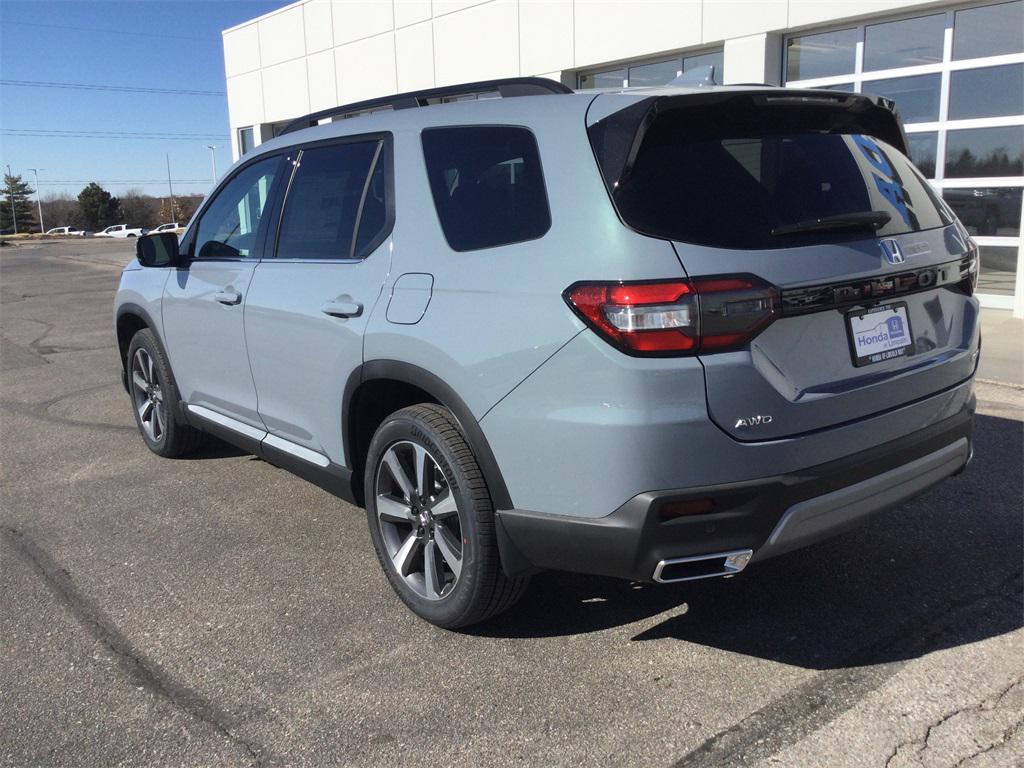 new 2025 Honda Pilot car, priced at $51,505