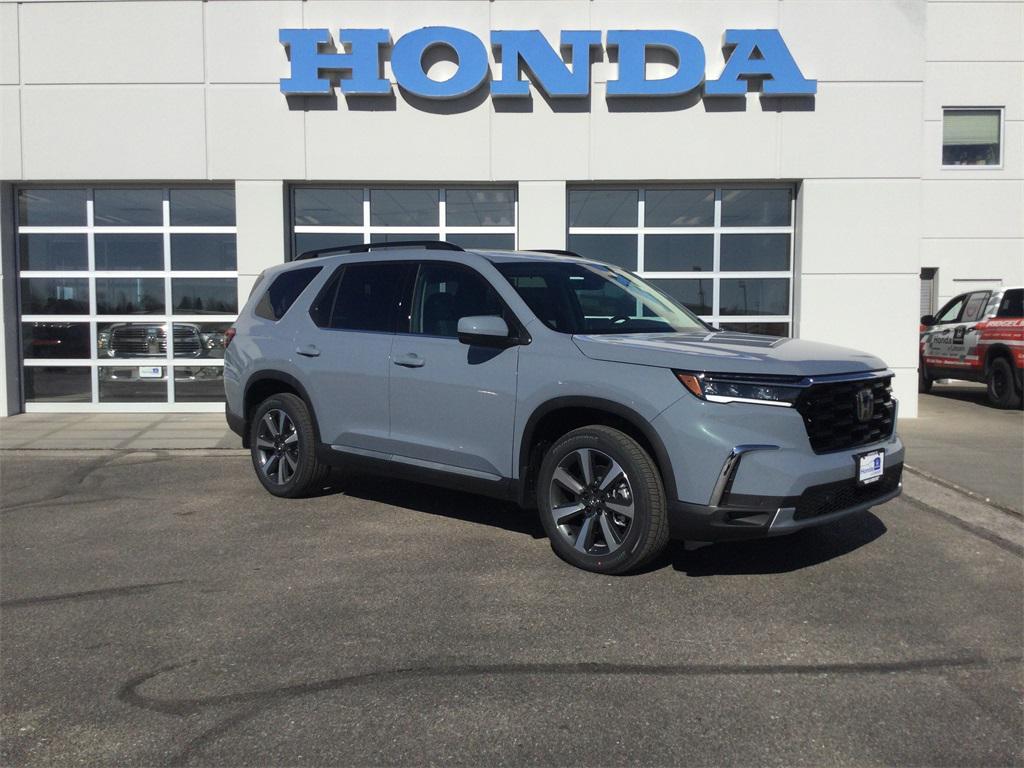 new 2025 Honda Pilot car, priced at $51,505