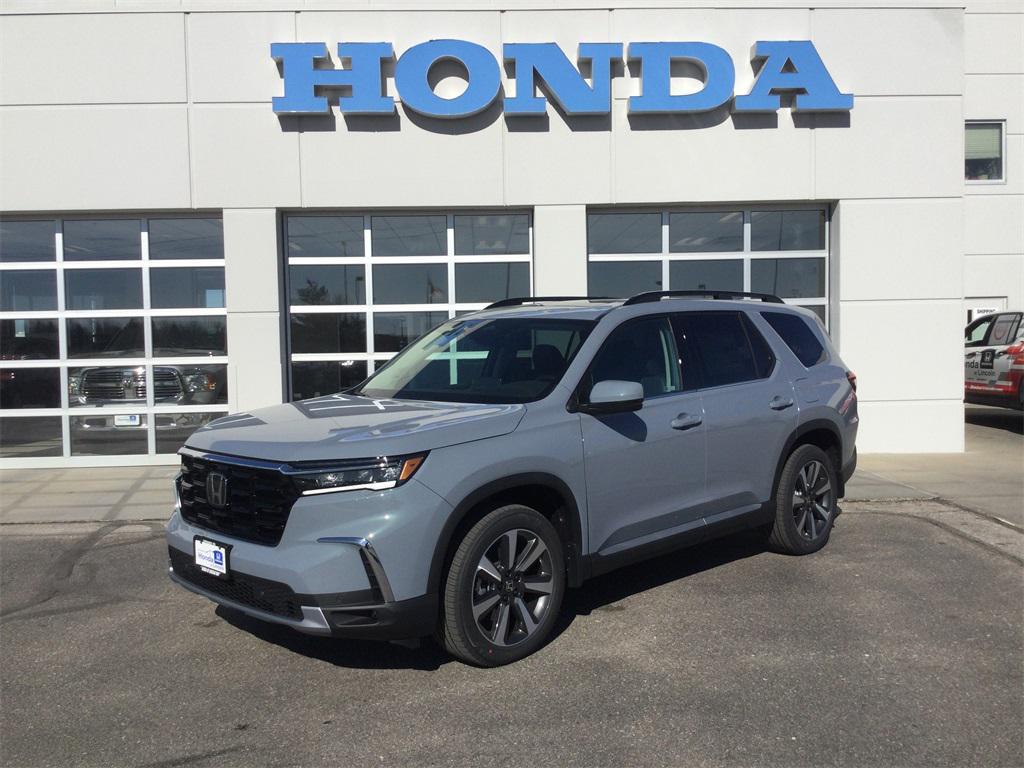 new 2025 Honda Pilot car, priced at $51,505