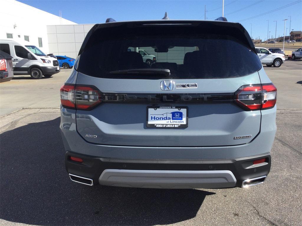 new 2025 Honda Pilot car, priced at $51,505