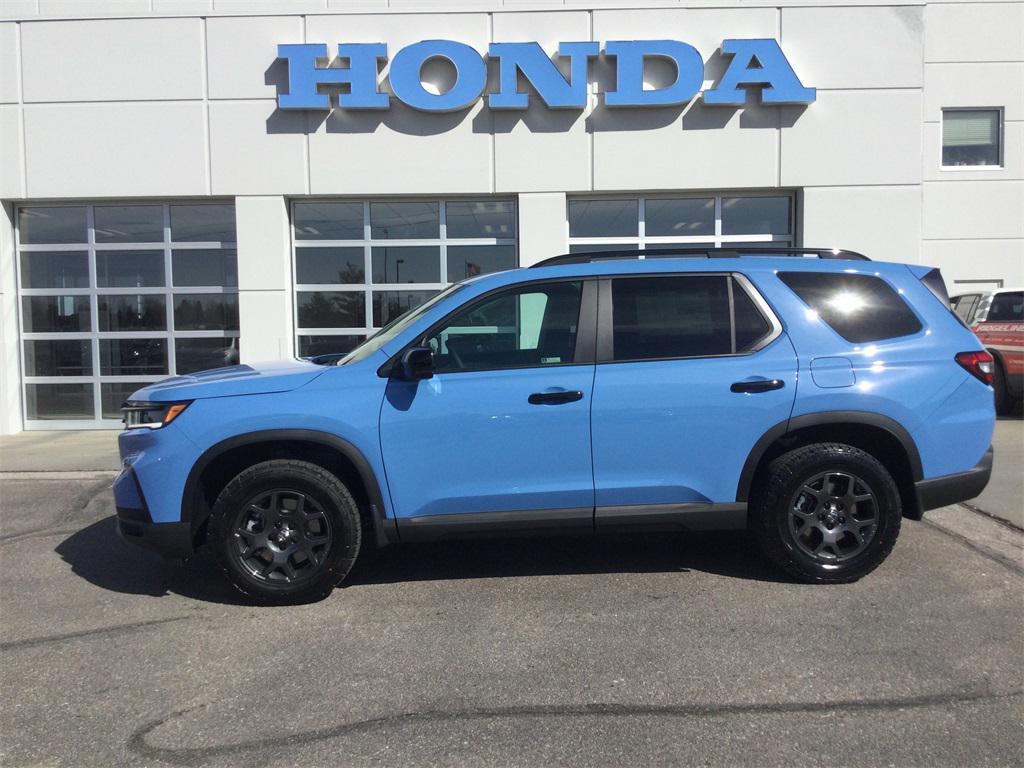 new 2025 Honda Pilot car, priced at $51,350