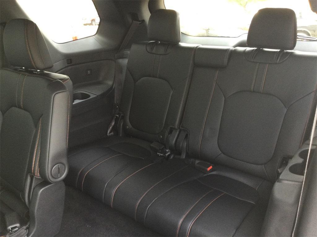 new 2025 Honda Pilot car, priced at $51,375