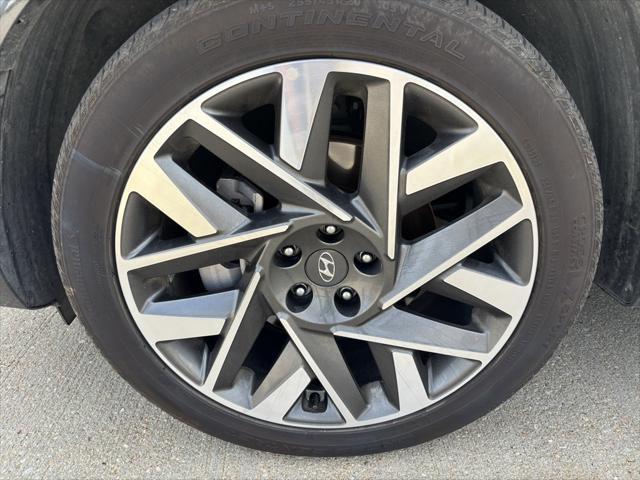 used 2022 Hyundai Santa Fe car, priced at $31,471
