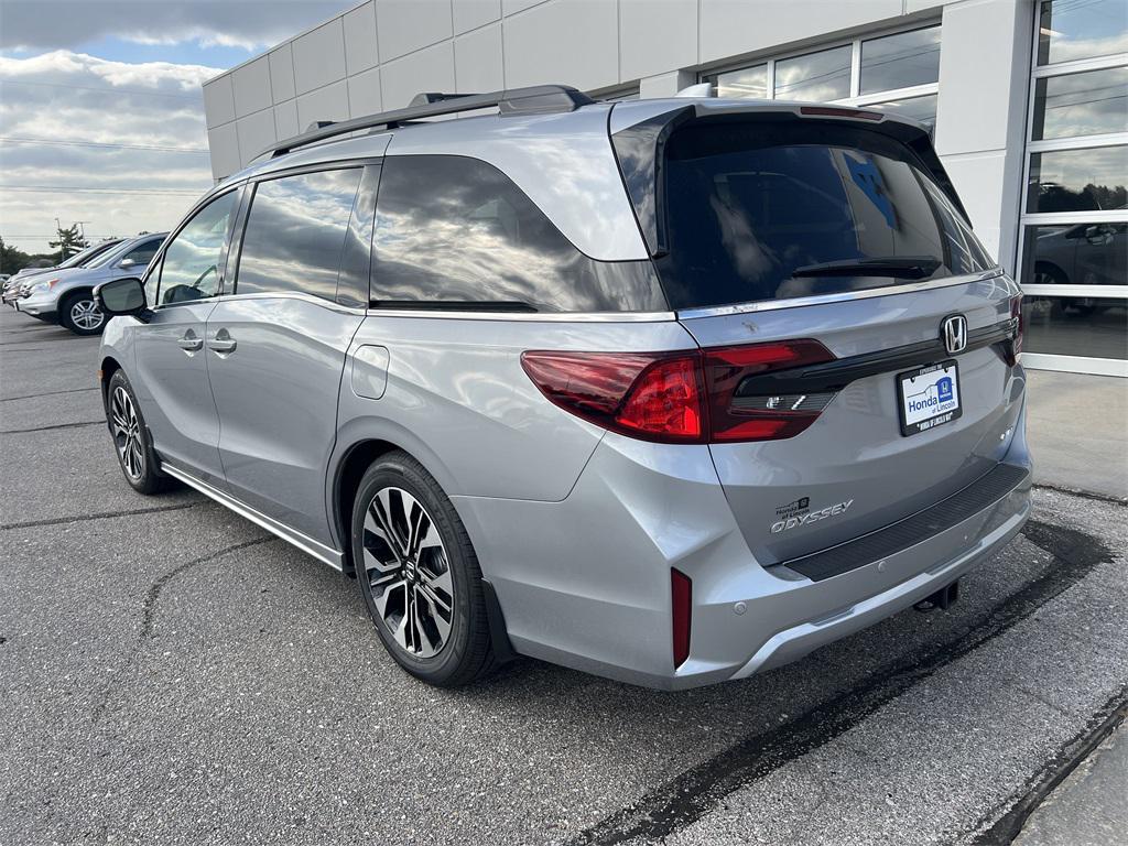 new 2026 Honda Odyssey car, priced at $54,335