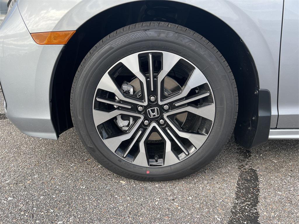 new 2026 Honda Odyssey car, priced at $54,335