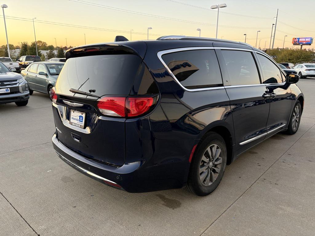 used 2019 Chrysler Pacifica car, priced at $18,731