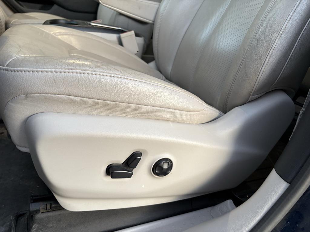 used 2019 Chrysler Pacifica car, priced at $18,731