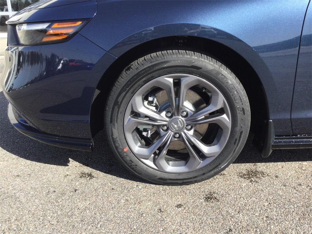 new 2025 Honda Accord Hybrid car, priced at $36,135