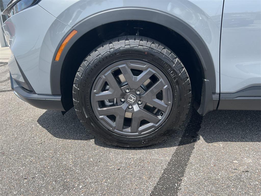 new 2026 Honda CR-V Hybrid car, priced at $40,705