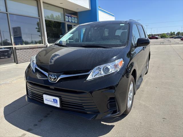 used 2018 Toyota Sienna car, priced at $40,371