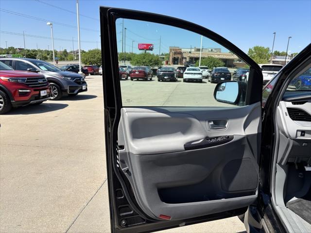 used 2018 Toyota Sienna car, priced at $40,371