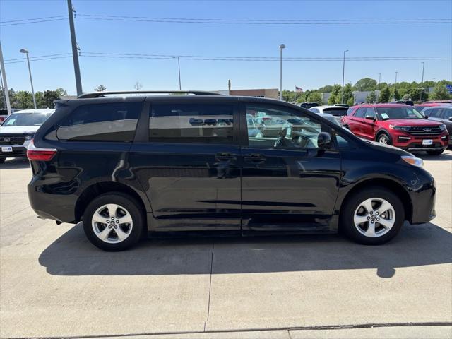 used 2018 Toyota Sienna car, priced at $40,371
