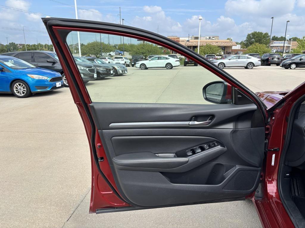 used 2023 Nissan Altima car, priced at $20,971