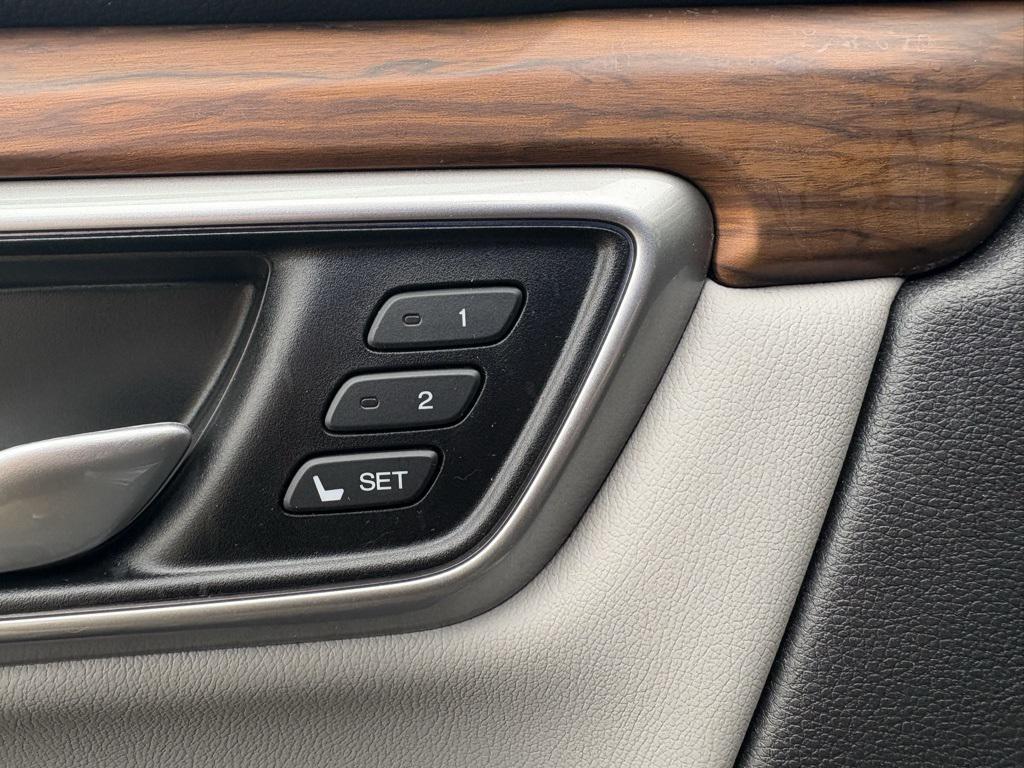 used 2018 Honda CR-V car, priced at $25,471