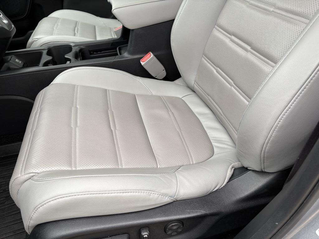 used 2018 Honda CR-V car, priced at $25,471